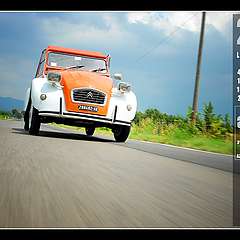 Club_2cv_e_derivate_-_wallpaper_aprile_2011_.jpg