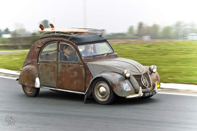 2cv_hoodride2.jpg