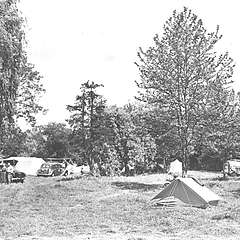 Sainte-Genevieve-des-Boi_s__1955_Camping_des_bords_de_l_Orge_a.jpg